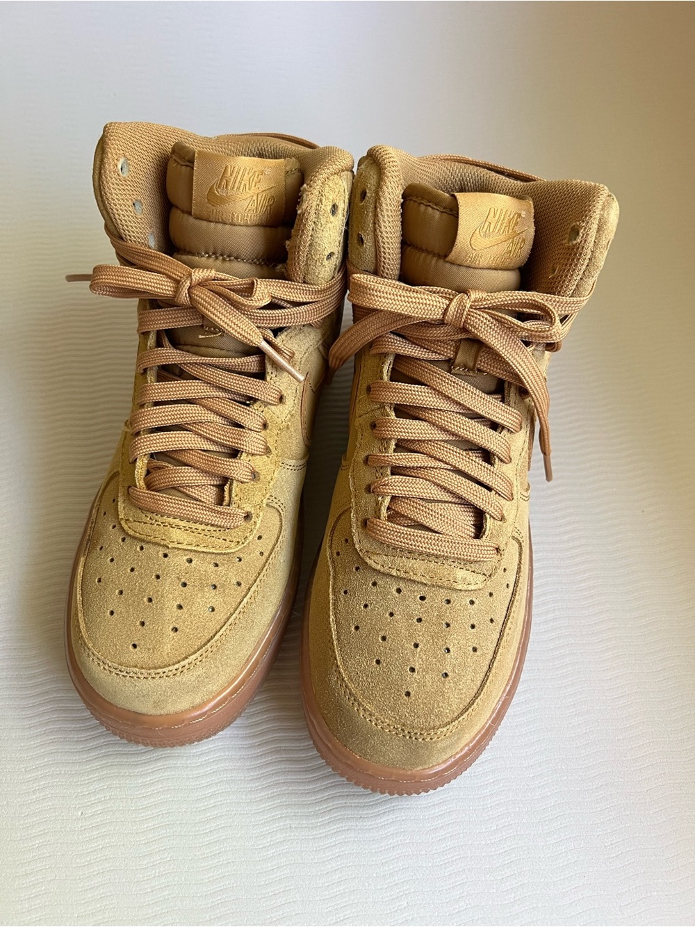 Nike Air Force 1 High LV8 (GS) Wheat color Y5, 6.5 women - Picture 2 of 10